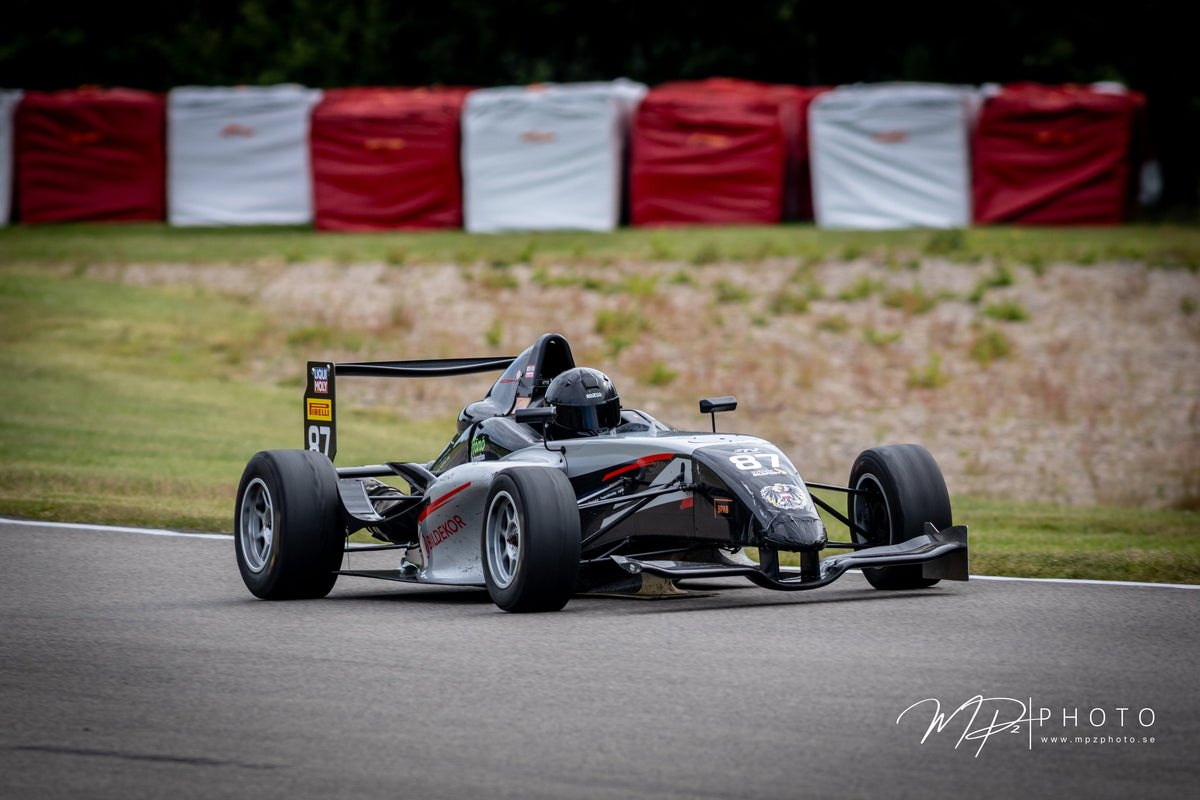 Andreas Aichhorn #87 – Västkustloppet 2026 (Falkenbergs motorbana). Foto: MPzPhoto.