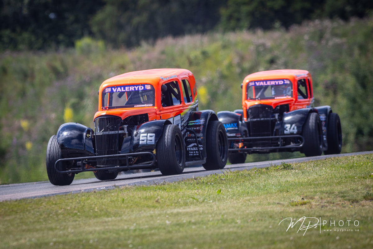 Oscar Lindberg #59 & Nicklas Lindberg #34 – Västkustloppet 2026 (Falkenbergs motorbana). Foto: MPzPhoto.