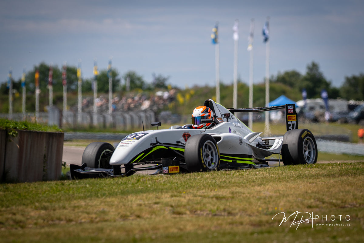 Fredrik Lindholm #37 – Västkustloppet 2026 (Falkenbergs motorbana). Foto: MPzPhoto.