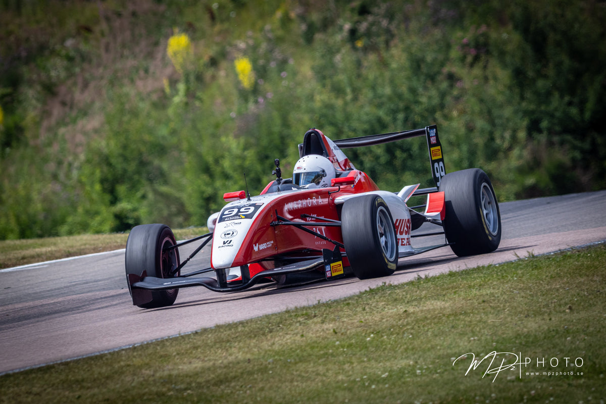 Vera Jurland #99 – Västkustloppet 2026 (Falkenbergs motorbana). Foto: MPzPhoto.