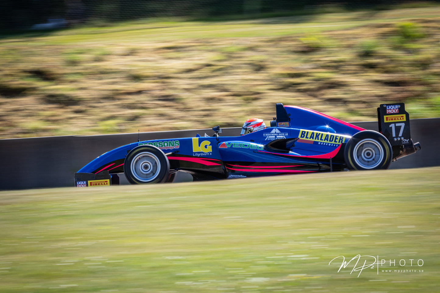 Olivia Ernstson #17 – Västkustloppet 2026 (Falkenbergs motorbana). Foto: MPzPhoto.